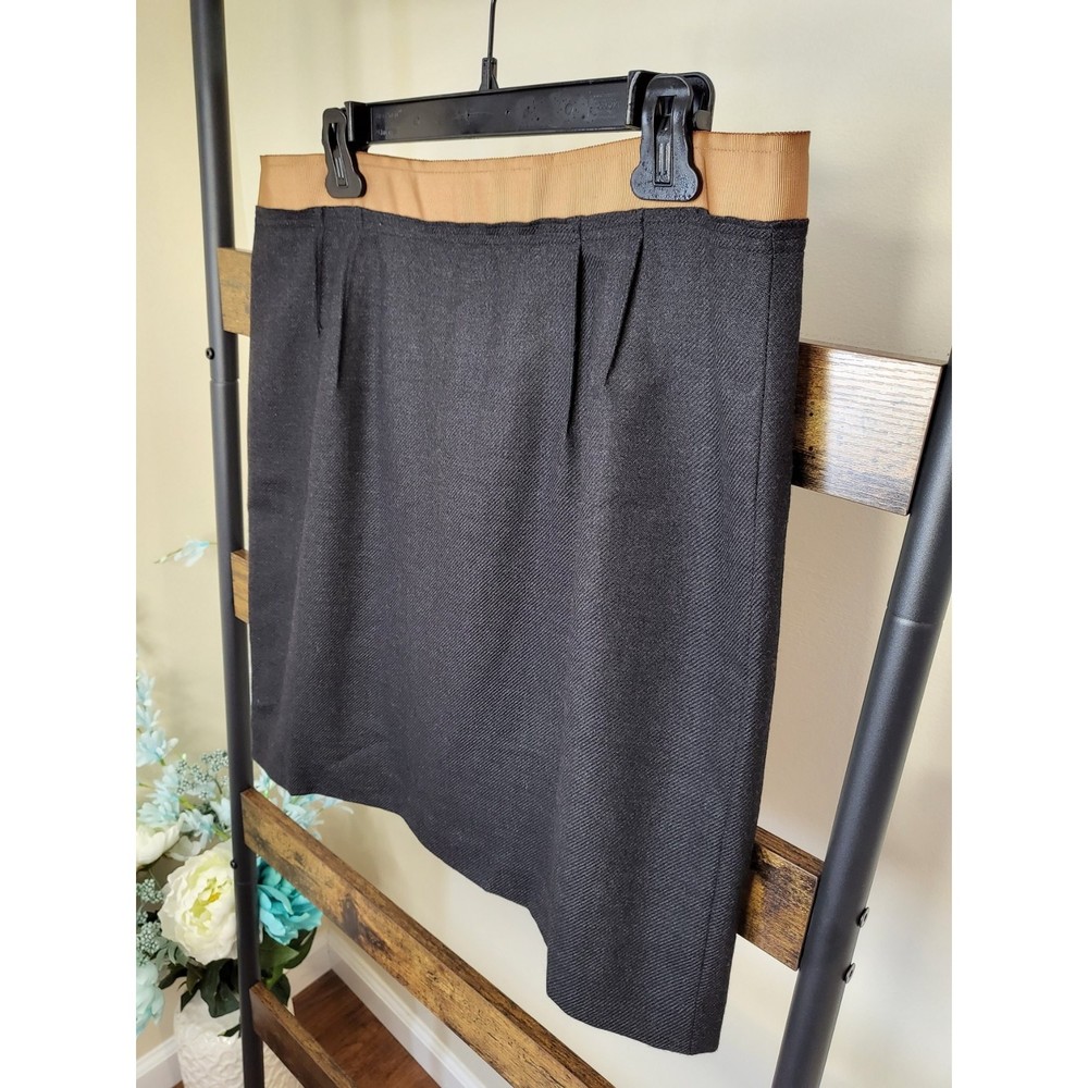 Loft wool blend skirt black with brown trim zip closure size 14